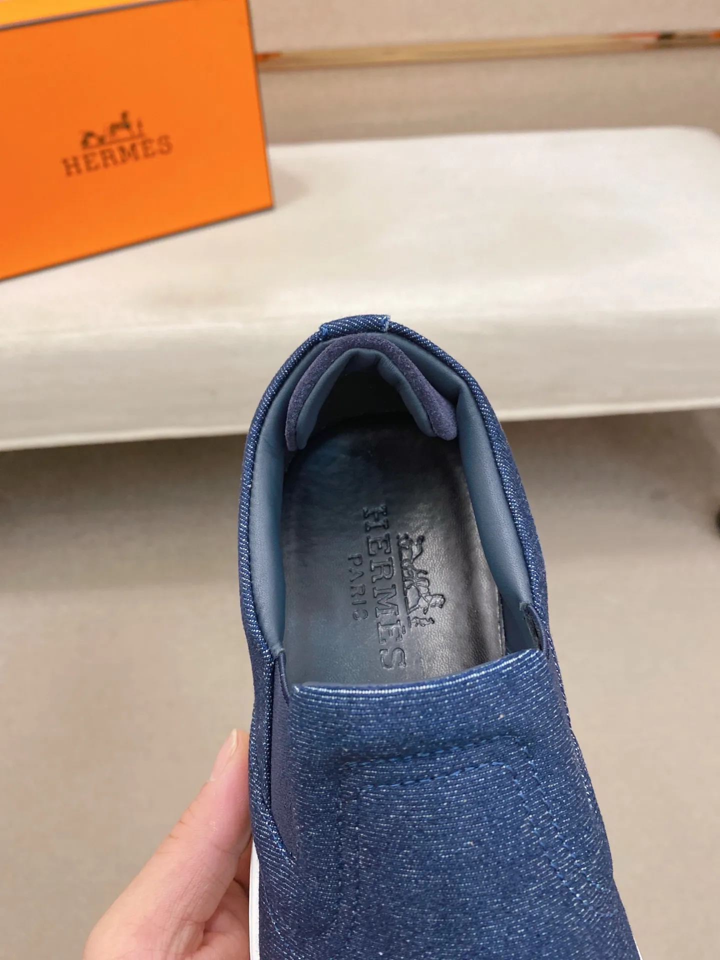 Men's clothing and shoes💰: 442💰《HERMES》【Classic original single version】Hermès; top 🔝purchase agent🔍🔍men's latest 🇺🇸 counter sales simultaneously, imported from Italy original ▲▲cowhide ▲▲ (high-end, nobility, class) ) Exquisite workmanship (Italian 🇮🇹 imported water-dyed 🐂 cowhide lining) sole: original sole provided by the original factory, ⚠️exclusive double-layer activity·TPR·rubber·combined molded outsole; super comfortable·wear-resistant·non-slip·environmental protection The real thing is more beautiful if you take the real thing (high quality, follow the order). You can enter and exit the counter at will * Number of yards: 38-44 (45 can be customized and cannot be returned or exchanged)